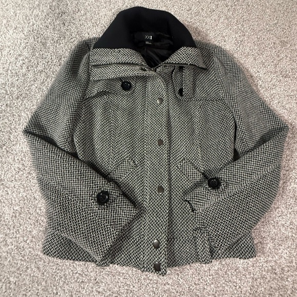 Forever 21 Tweed Houndstooth Fitted Tailored Wool-Blend Jacket – Size Medium - Picture 1 of 7